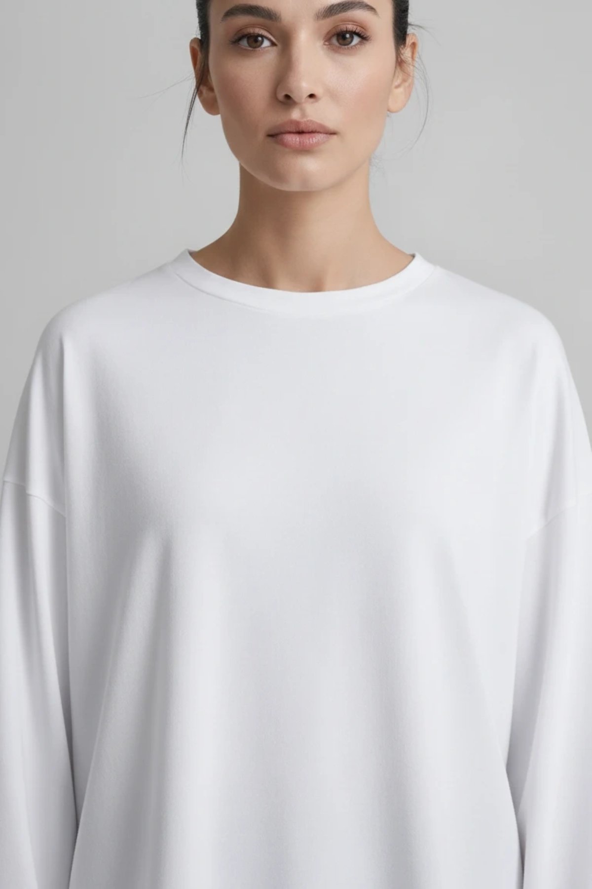 basil-kadin-bisiklet-yaka-oversize-fit-uzun-kollu-beyaz-t-shirt-4