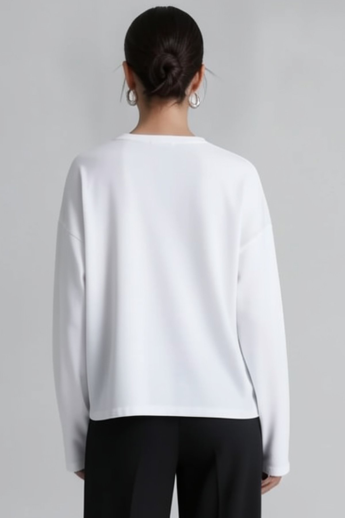 basil-kadin-bisiklet-yaka-oversize-fit-uzun-kollu-beyaz-t-shirt-5